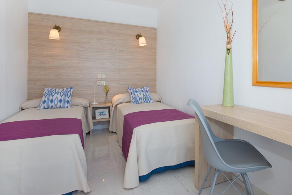 Apartamentos Calablanca Palmanova Exterior foto
